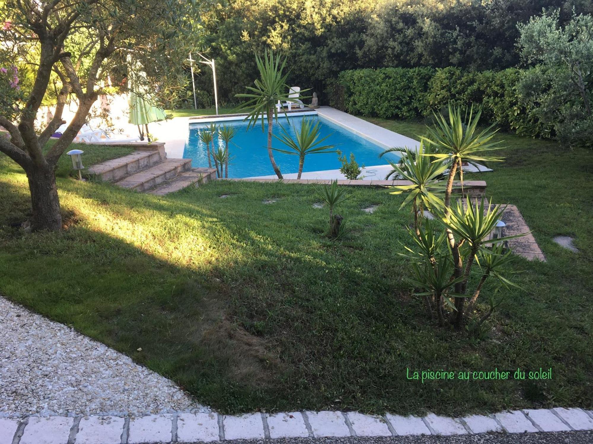 Studio Chez Charles Et Marie, Independant De La Maison, Acces Piscine, Tres Calme, Roquefort-les-Pins Eksteriør bilde